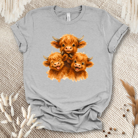 Cute Highland Cow T-Shirt – Adorable Baby Highland Cows Tee for Cow Lovers, Farm Families & Country Kids