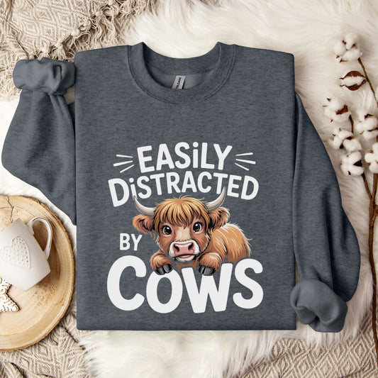 Funny Highland Cow Mom Sweatshirt – Easily Distracted by Cows Crewneck for Cow Lovers, Farmers & Country Life Fans