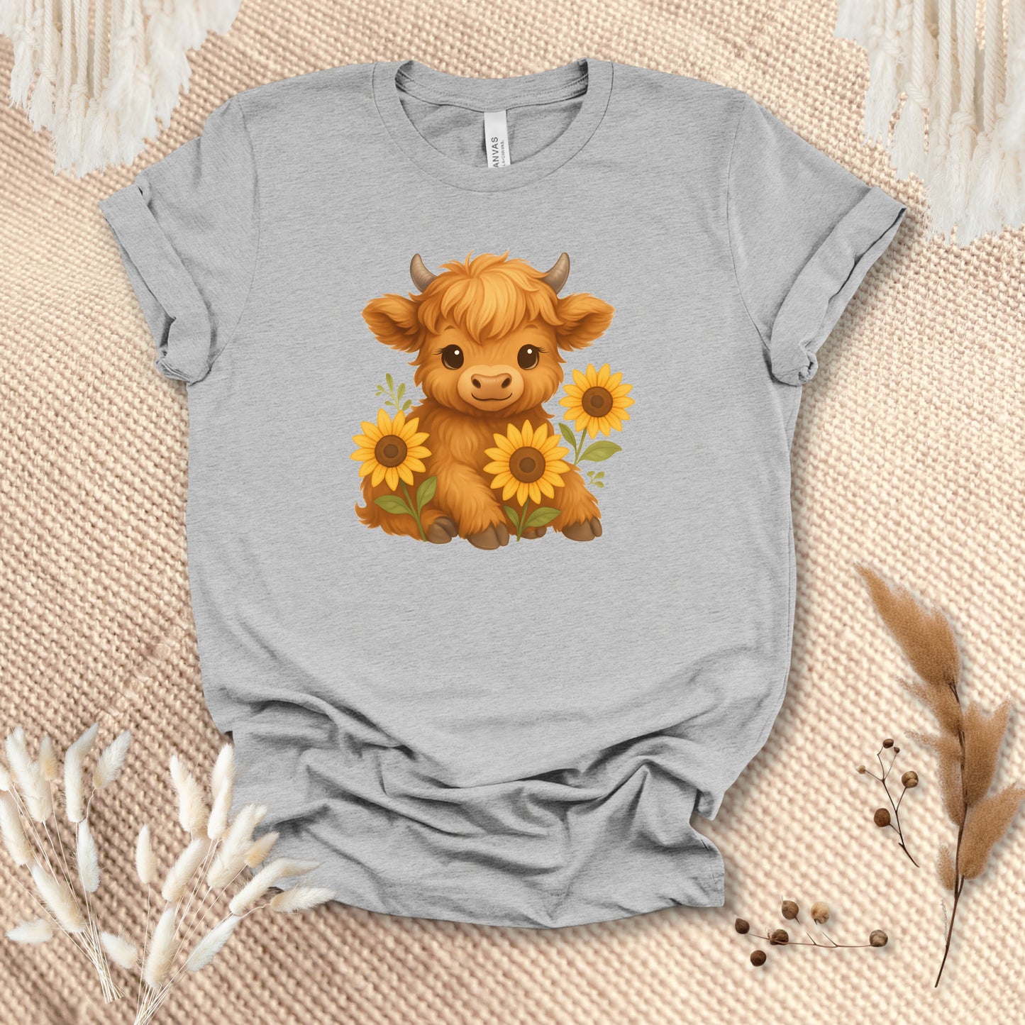 Cute Highland Cow T-Shirt – Sunflower Cow Lover Tee for Farm Girls, Cow Moms & Country Fans