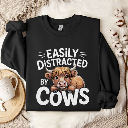 Funny Highland Cow Mom Sweatshirt – Easily Distracted by Cows Crewneck for Cow Lovers, Farmers & Country Life Fans