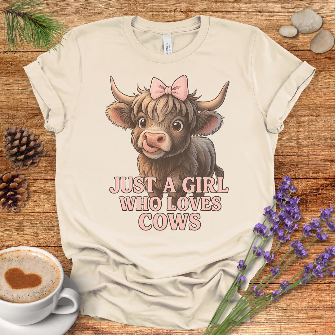 Highland Cow T-Shirt – “Just a Girl Who Loves Cows” Cute Farmhouse Tee with Pink Bow Design