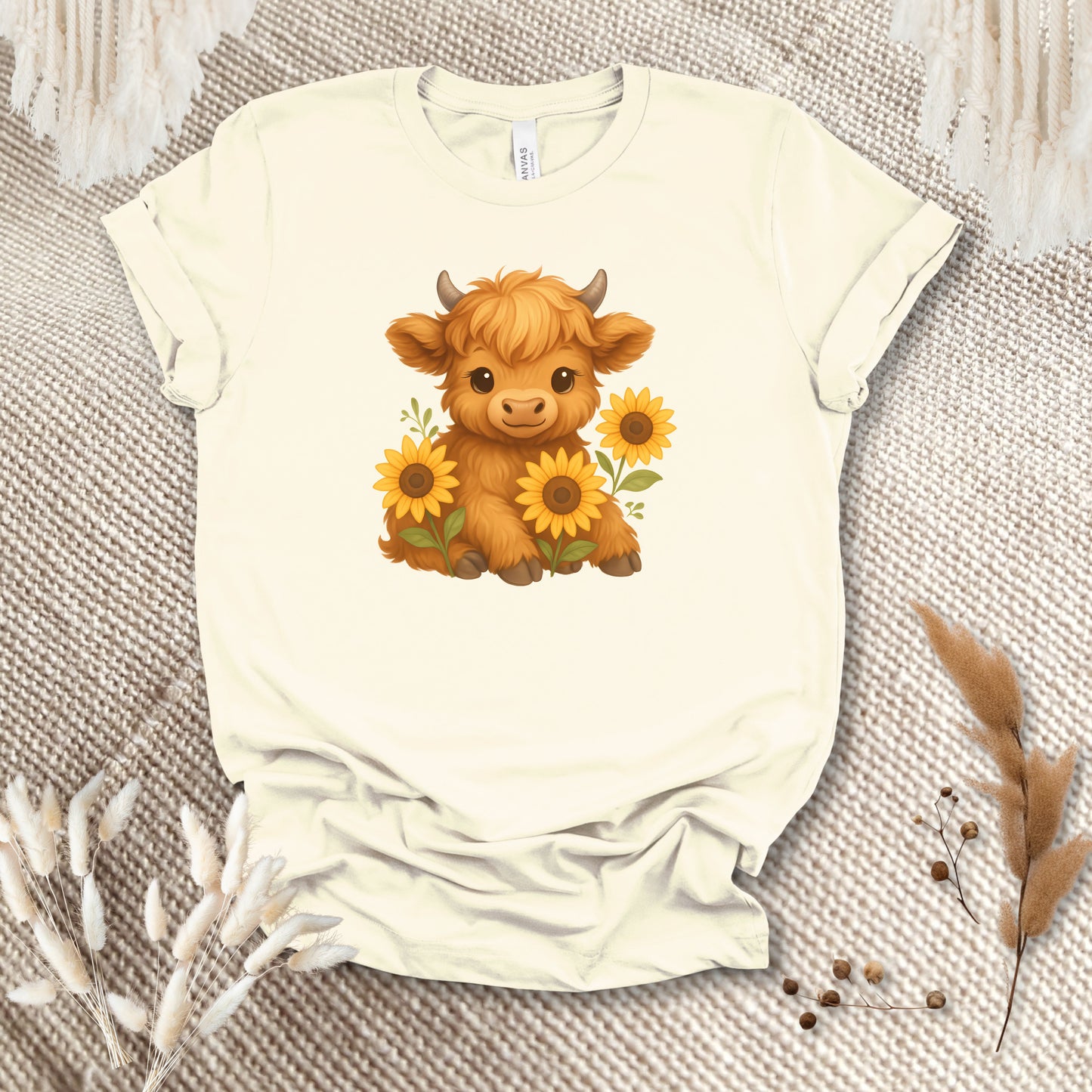 Cute Highland Cow T-Shirt – Sunflower Cow Lover Tee for Farm Girls, Cow Moms & Country Fans