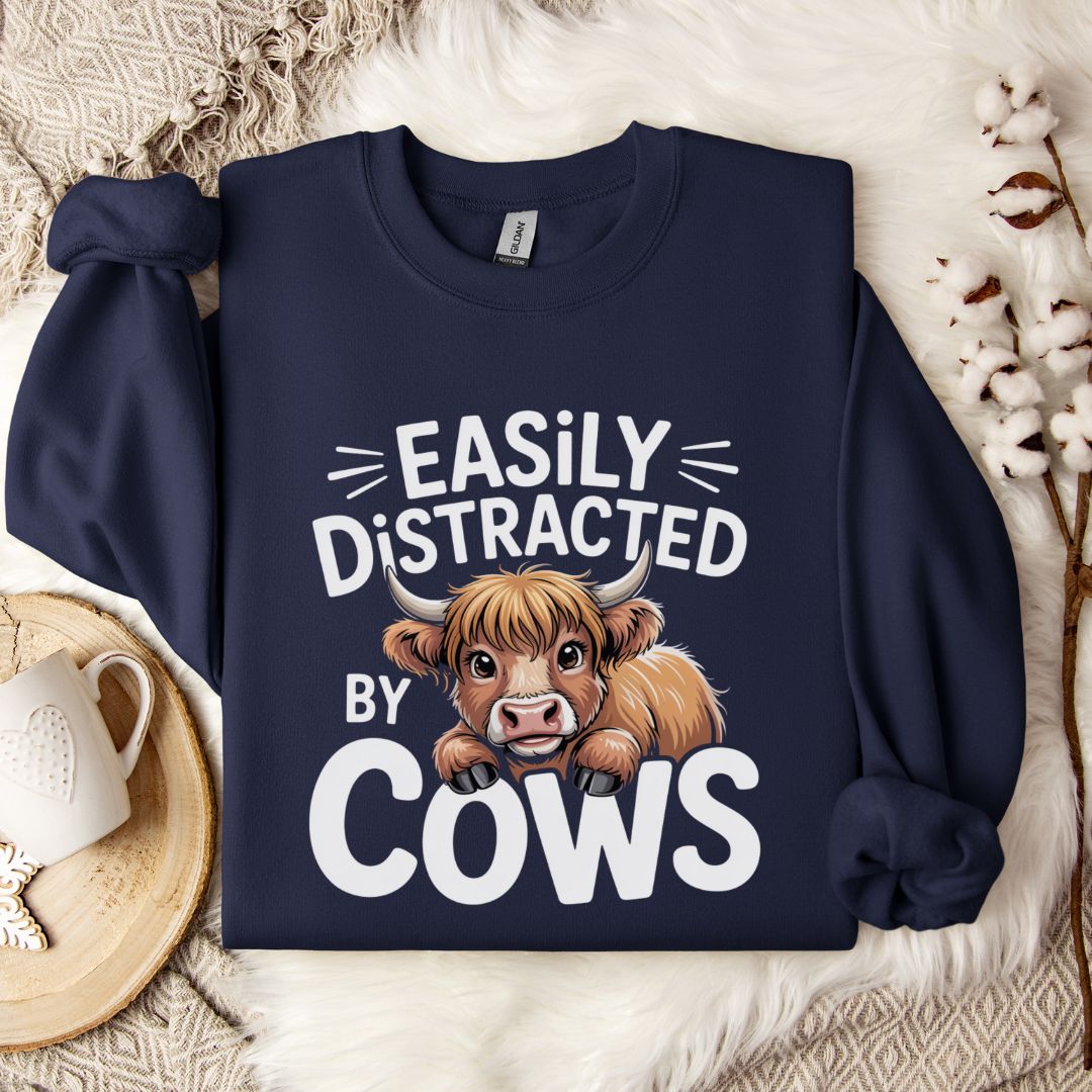 Funny Highland Cow Mom Sweatshirt – Easily Distracted by Cows Crewneck for Cow Lovers, Farmers & Country Life Fans