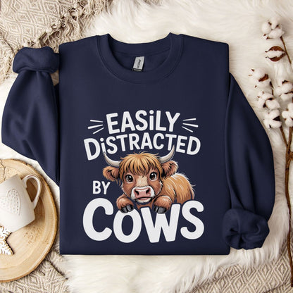 Funny Highland Cow Mom Sweatshirt – Easily Distracted by Cows Crewneck for Cow Lovers, Farmers & Country Life Fans