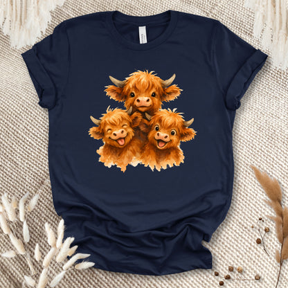 Cute Highland Cow T-Shirt – Adorable Baby Highland Cows Tee for Cow Lovers, Farm Families & Country Kids