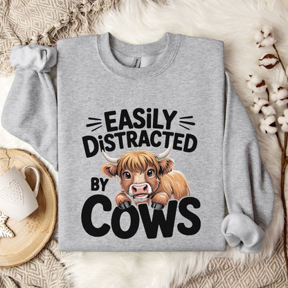 Funny Highland Cow Mom Sweatshirt – Easily Distracted by Cows Crewneck for Cow Lovers, Farmers & Country Life Fans